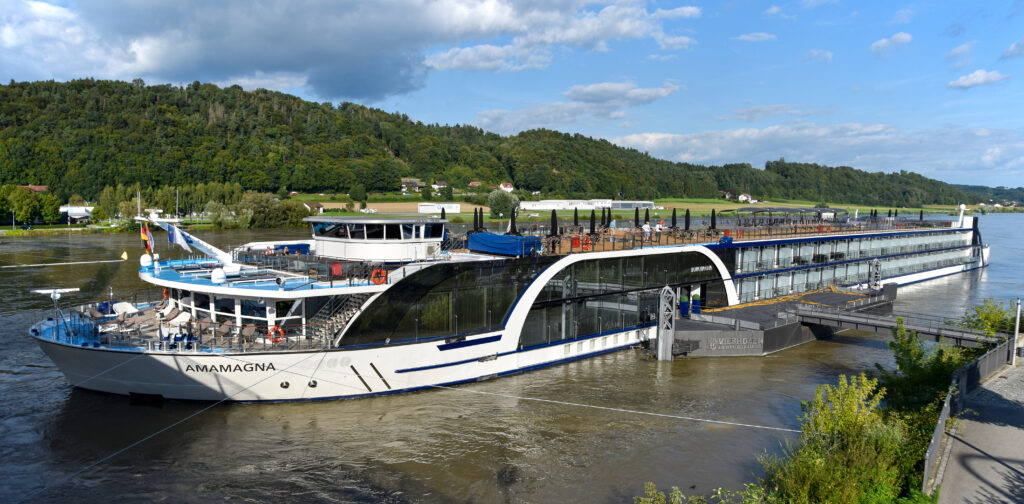 AMA waterways amamagna danube