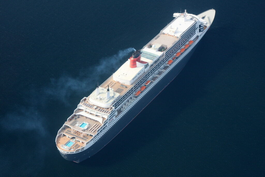 Cunard queen mary 2 Cruise Ship