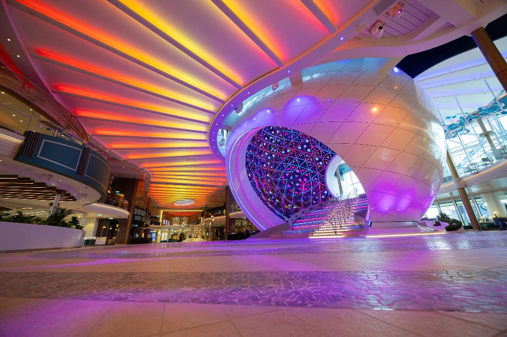 Royal Caribbean Welcomes Legend of the Seas