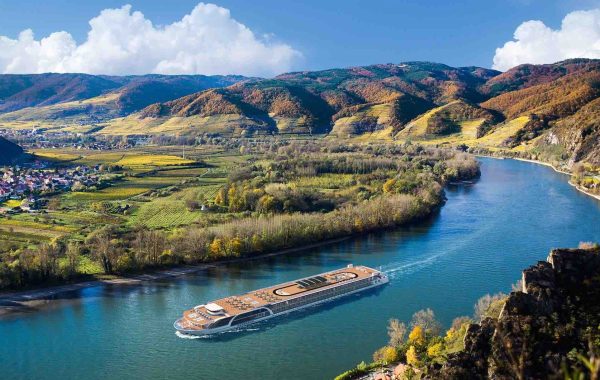 ama waterways amamagna exterior danube e1628252469401